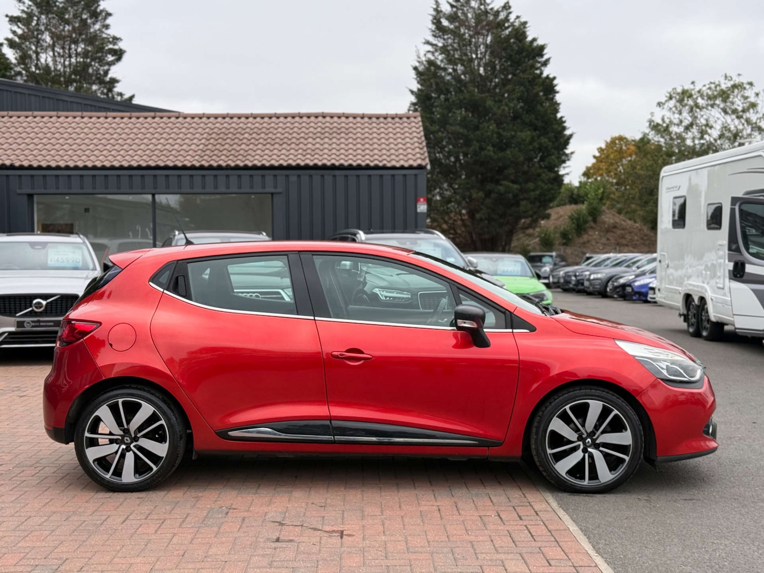 Used Renault Clio 2016 for sale - 76077953: Photo 5