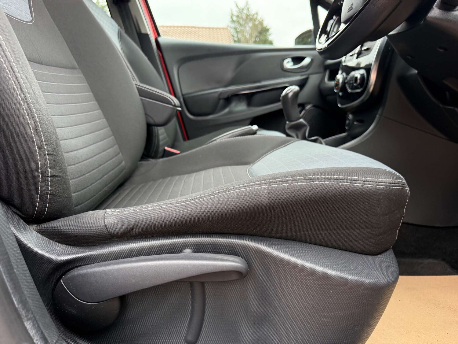 Used Renault Clio 2016 for sale - 76077953: Photo 57