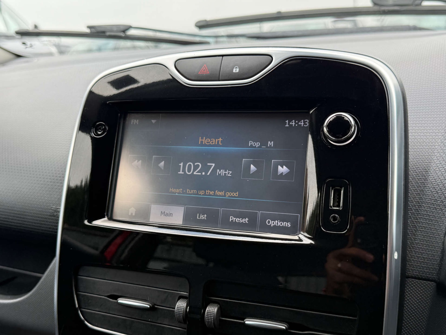 Used Renault Clio 2016 for sale - 76077953: Photo 64