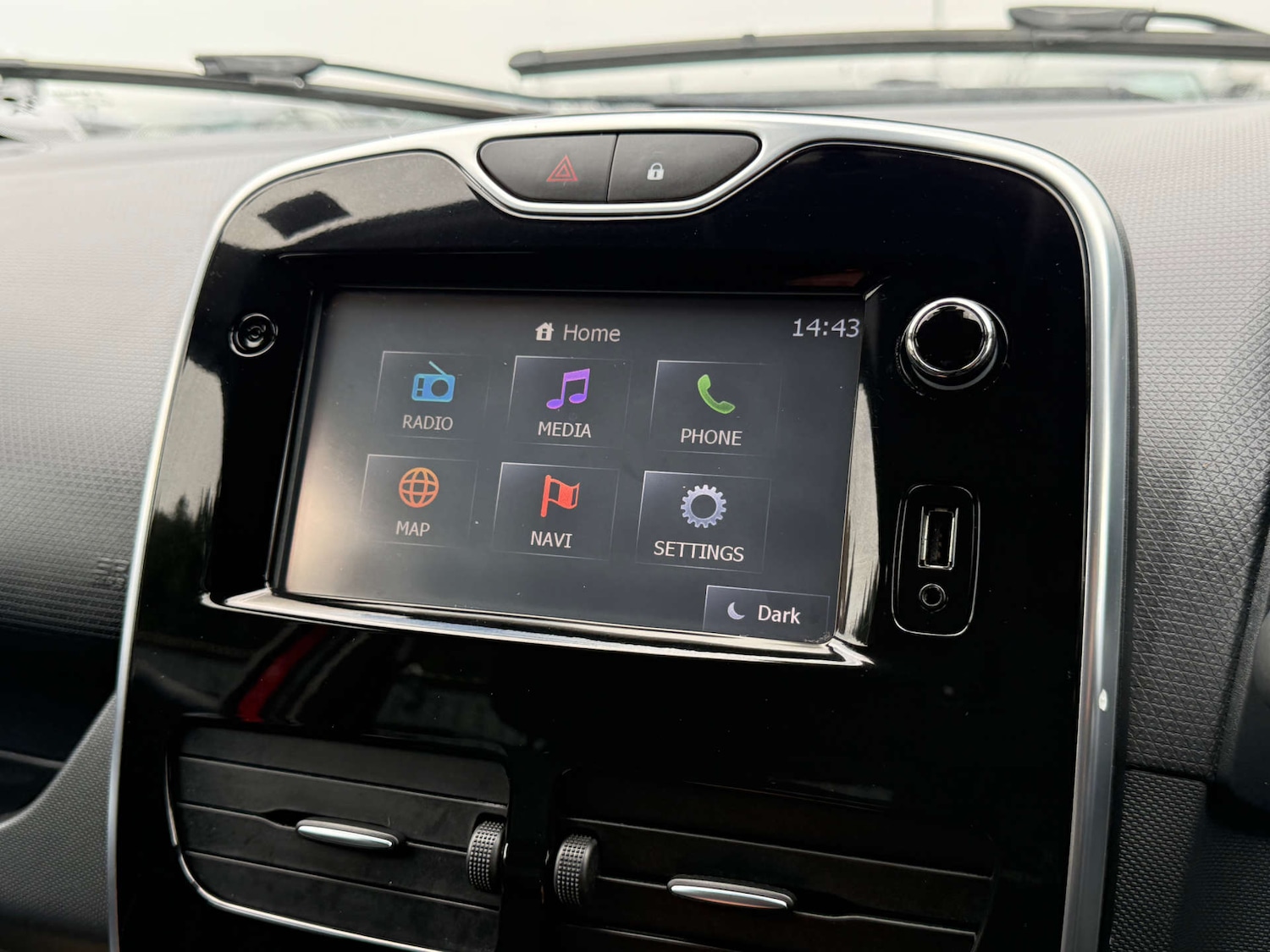 Used Renault Clio 2016 for sale - 76077953: Photo 65