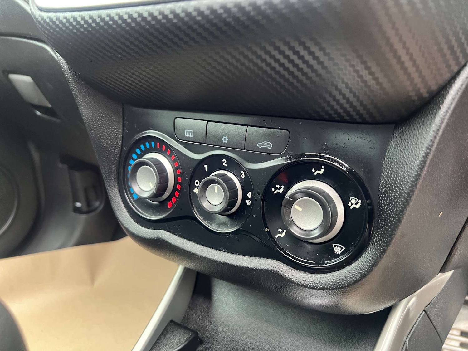 Used Alfa Romeo MiTo 2012 for sale - 77378401: Photo 24