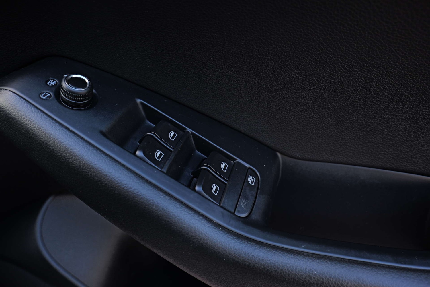 Used Audi Q5 2010 for sale - 76544291: Photo 18