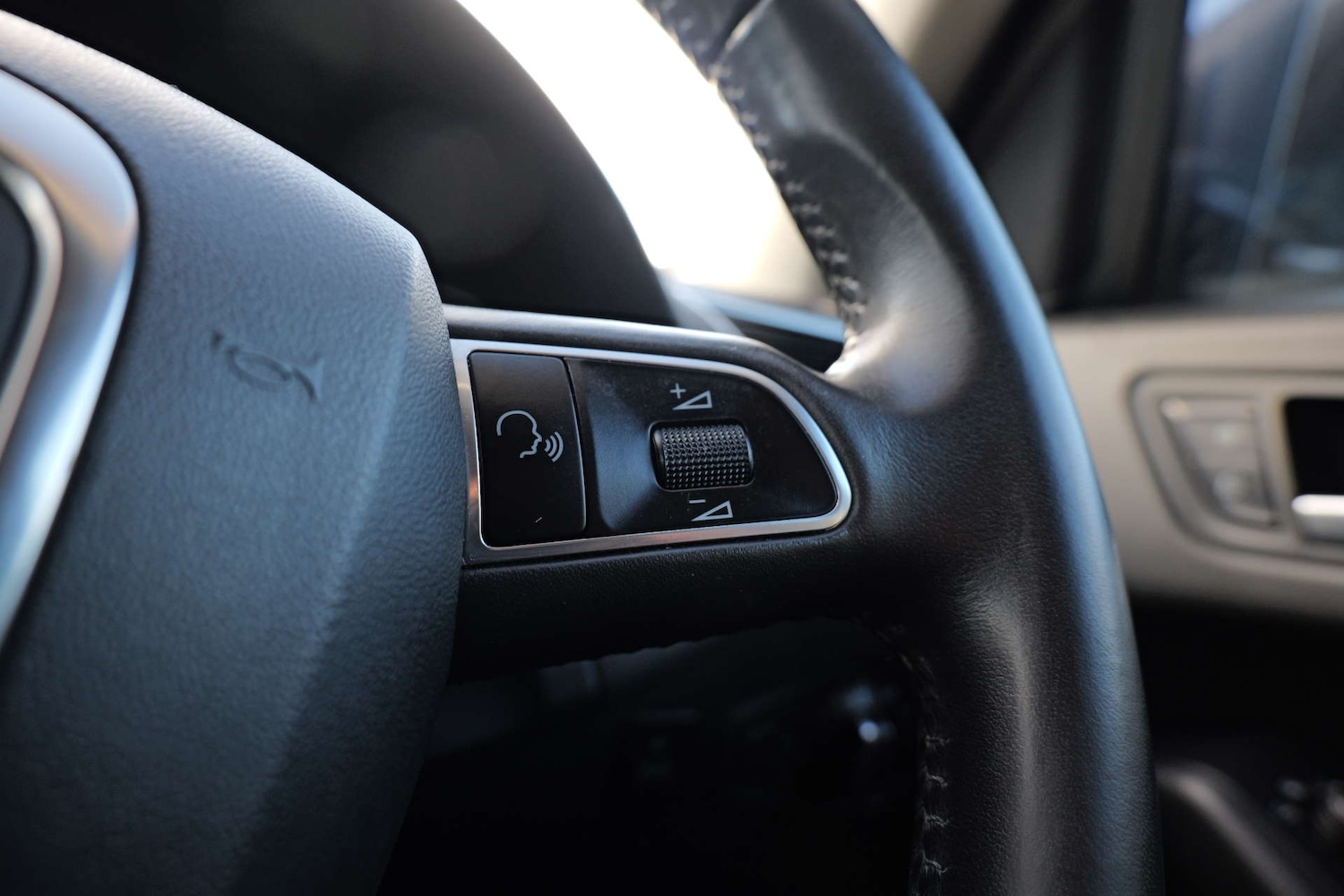 Used Audi Q5 2010 for sale - 76544291: Photo 26