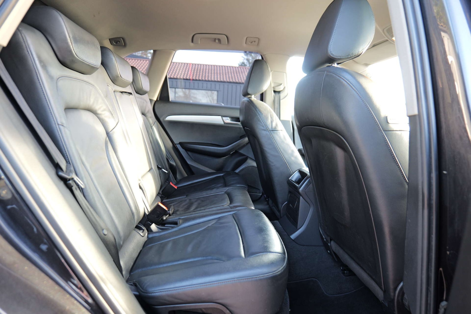 Used Audi Q5 2010 for sale - 76544291: Photo 41