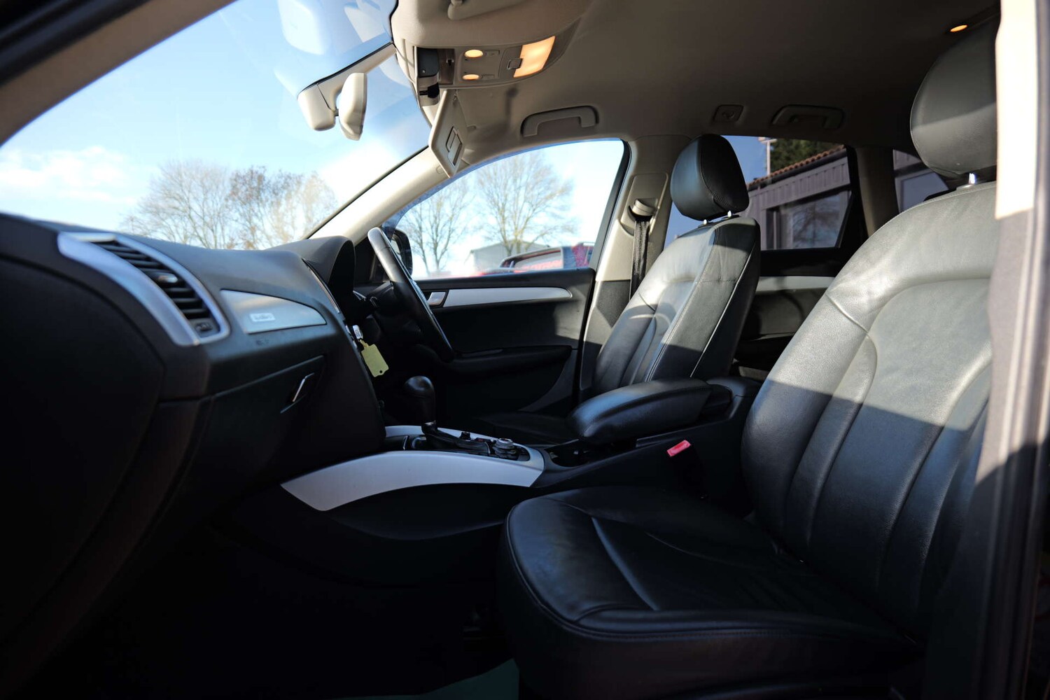 Used Audi Q5 2010 for sale - 76544291: Photo 56