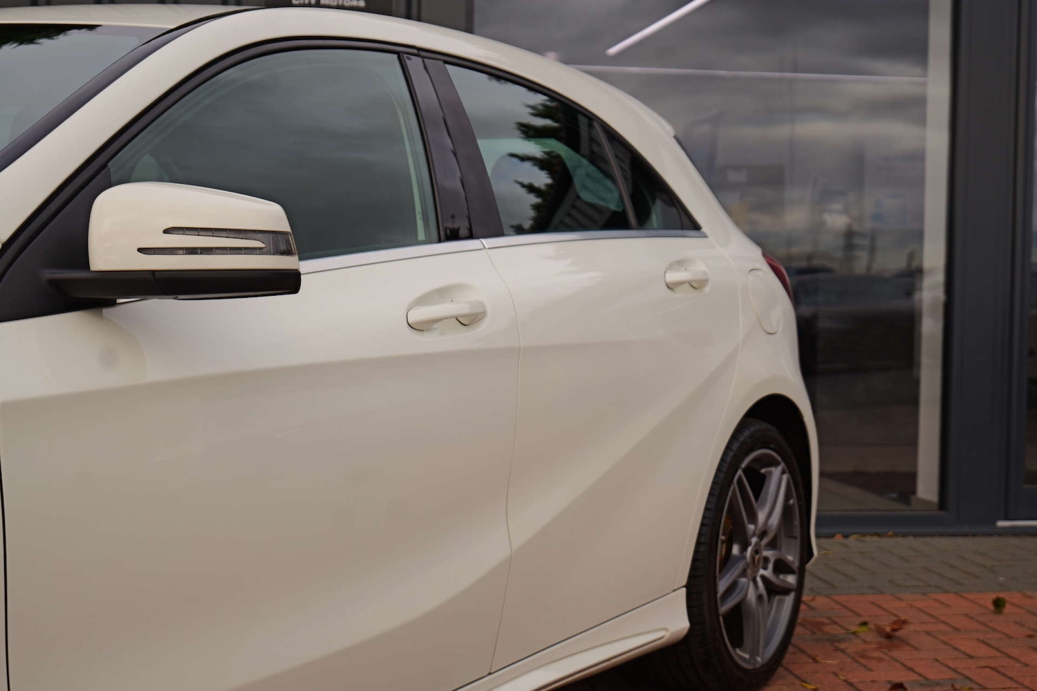 Used Mercedes-Benz A-Class 2017 for sale - 76449773: Photo 2