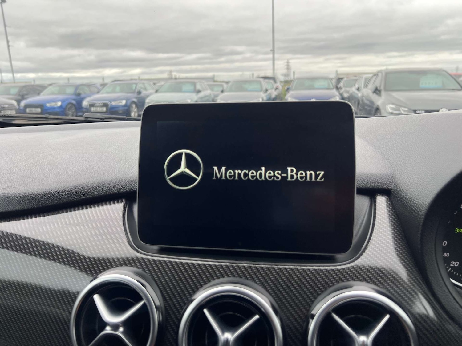 Used Mercedes-Benz B Class 2017 for sale - 76275285: Photo 40