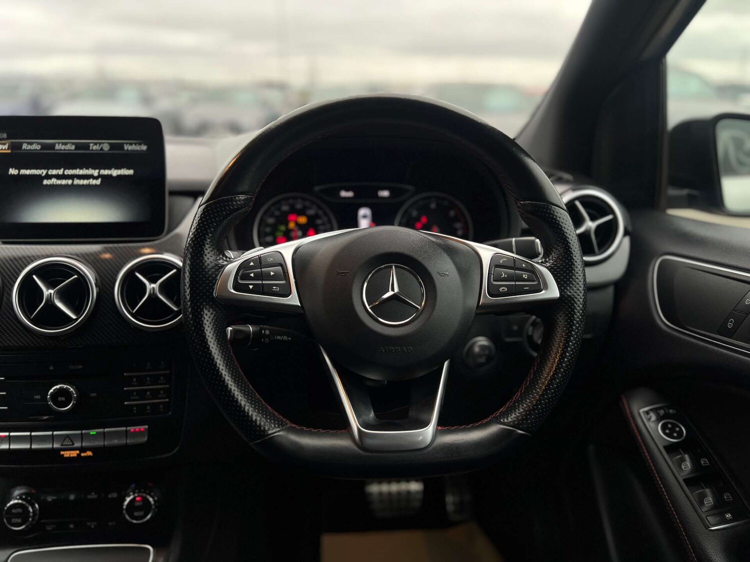 Used Mercedes-Benz B Class 2017 for sale - 76275285: Photo 63