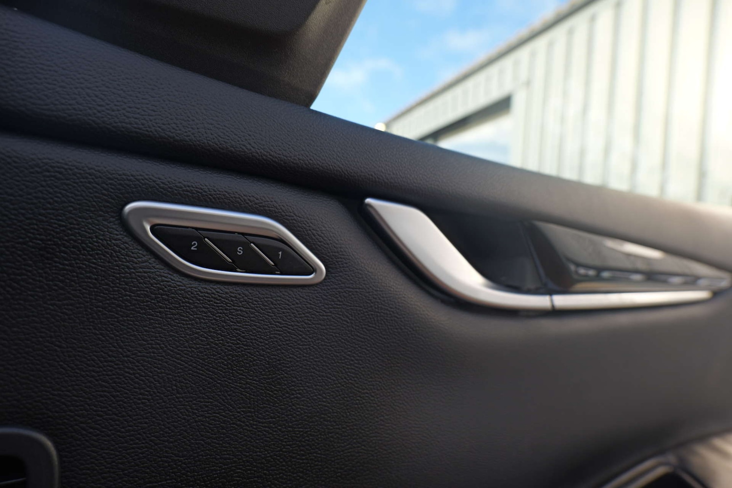 Used Maserati Ghibli 2016 for sale - 76693619: Photo 22