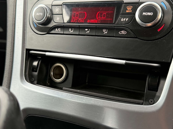Used Ford Mondeo 2013 for sale - 75689879: Photo 35