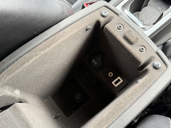 Used Ford Mondeo 2013 for sale - 75689879: Photo 38