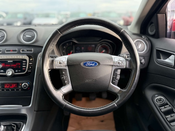 Used Ford Mondeo 2013 for sale - 75689879: Photo 40