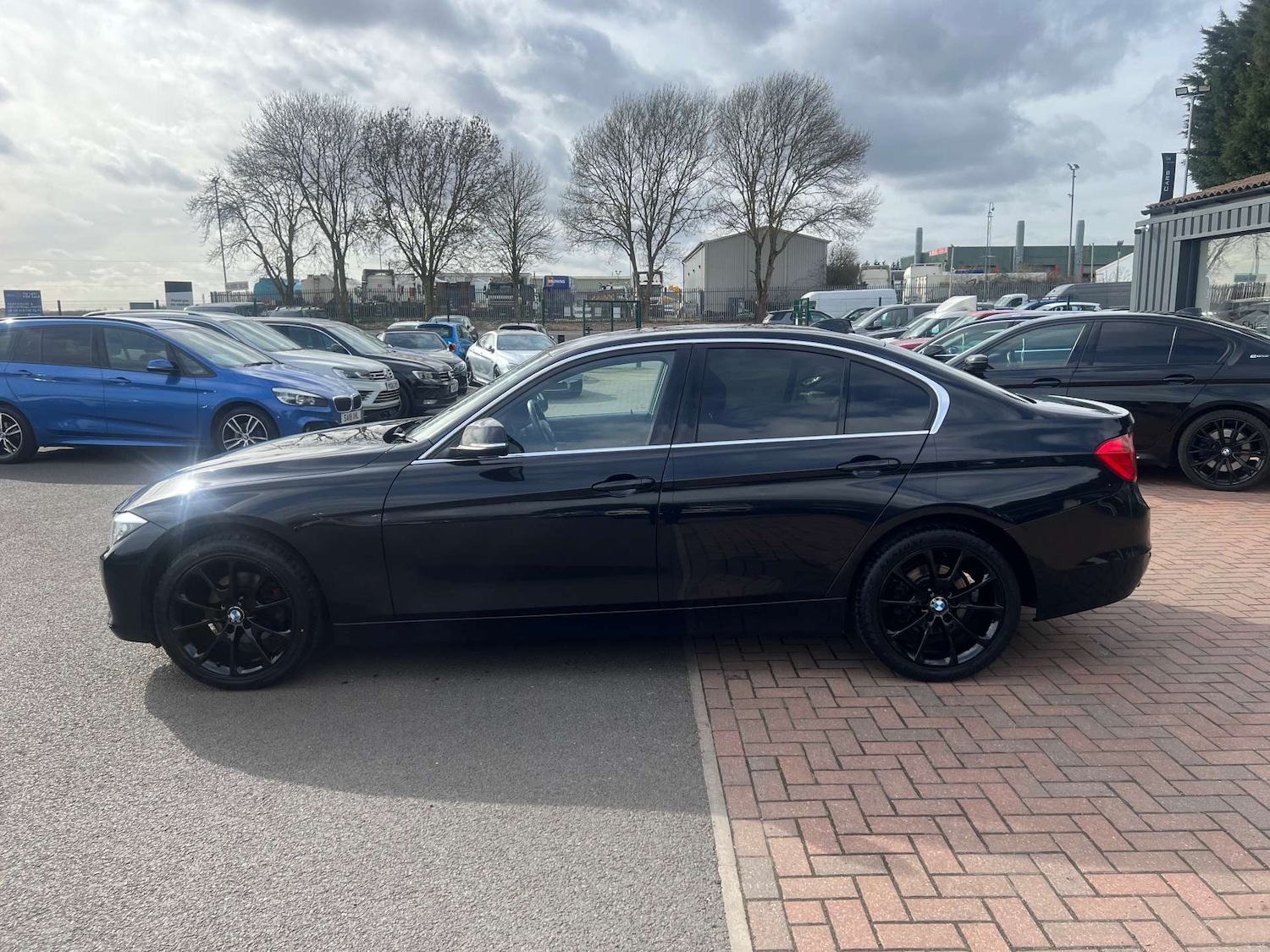 Used BMW 3 Series 2014 for sale - 77681294: Photo 11