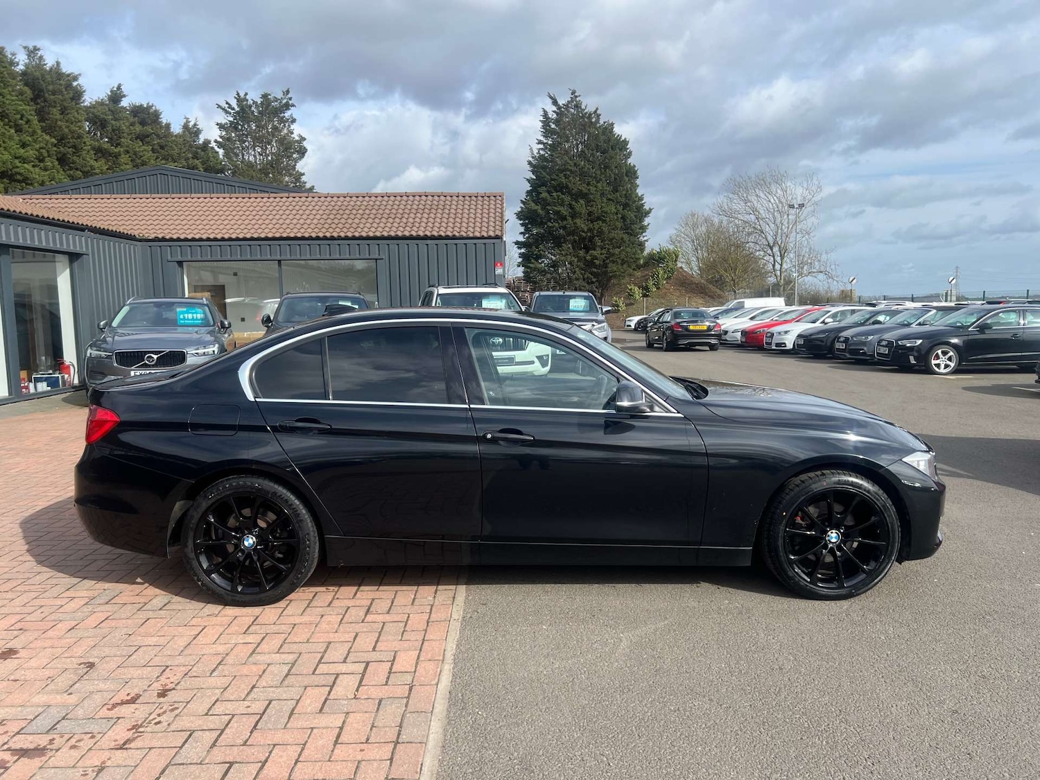 Used BMW 3 Series 2014 for sale - 77681294: Photo 5