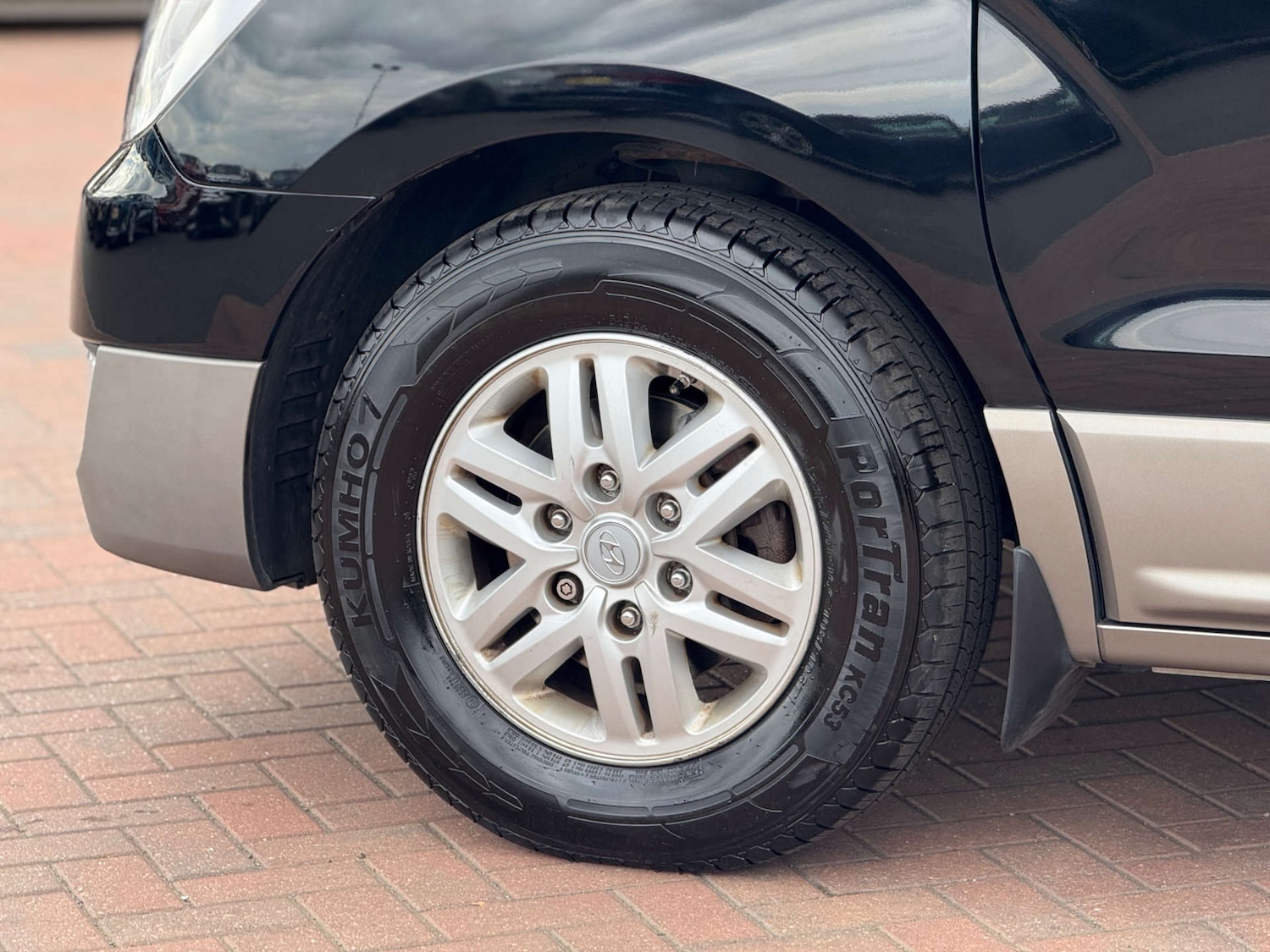 Used Hyundai i800 2016 for sale - 76017055: Photo 14