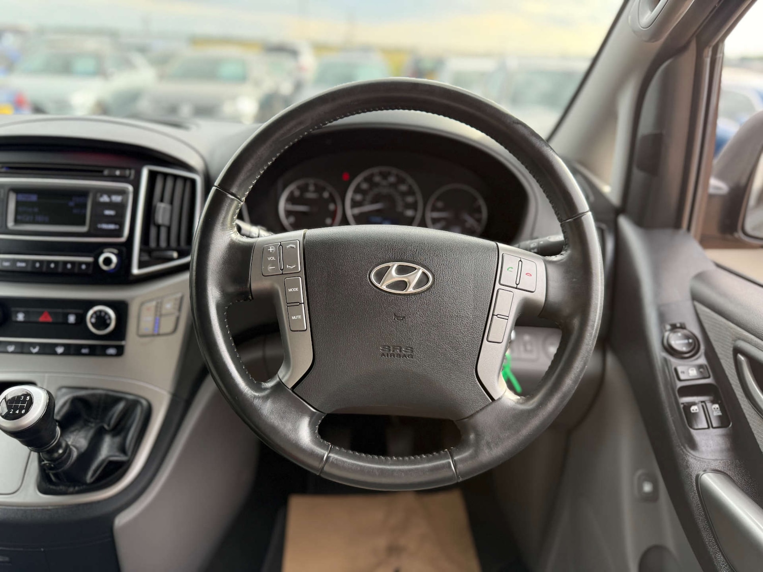 Used Hyundai i800 2016 for sale - 76017055: Photo 39