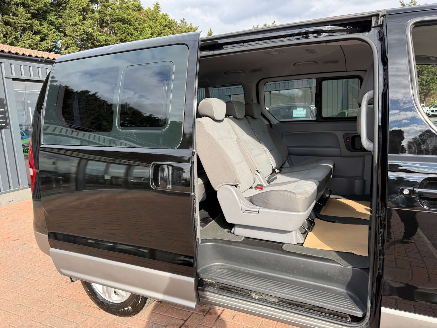 Used Hyundai i800 2016 for sale - 76017055: Photo 40