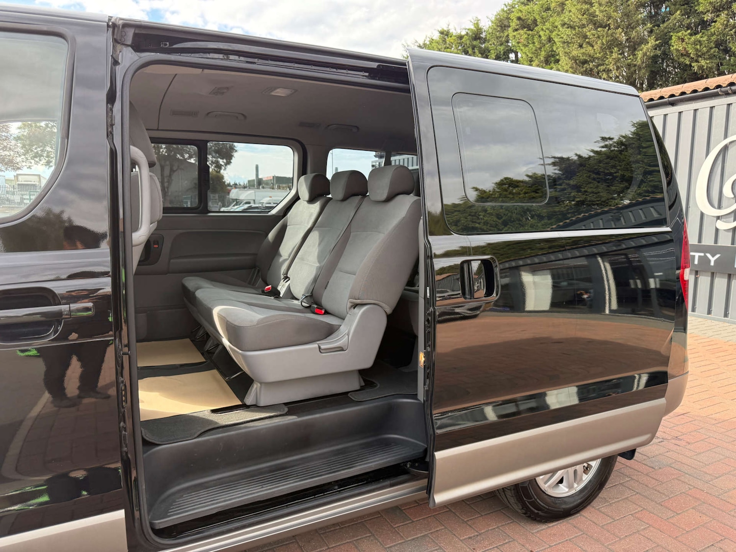 Used Hyundai i800 2016 for sale - 76017055: Photo 44