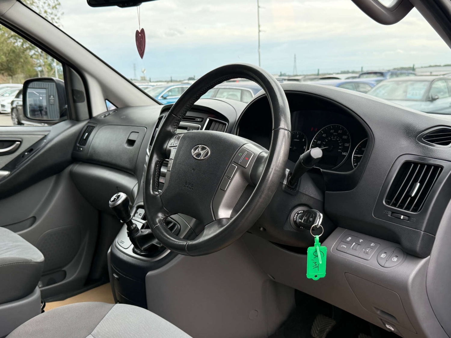 Used Hyundai i800 2016 for sale - 76017055: Photo 61