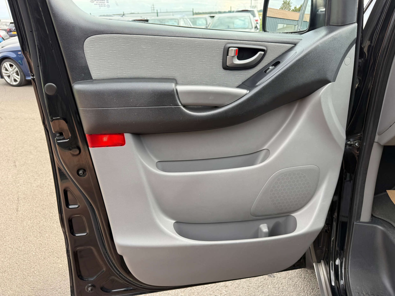 Used Hyundai i800 2016 for sale - 76017055: Photo 81