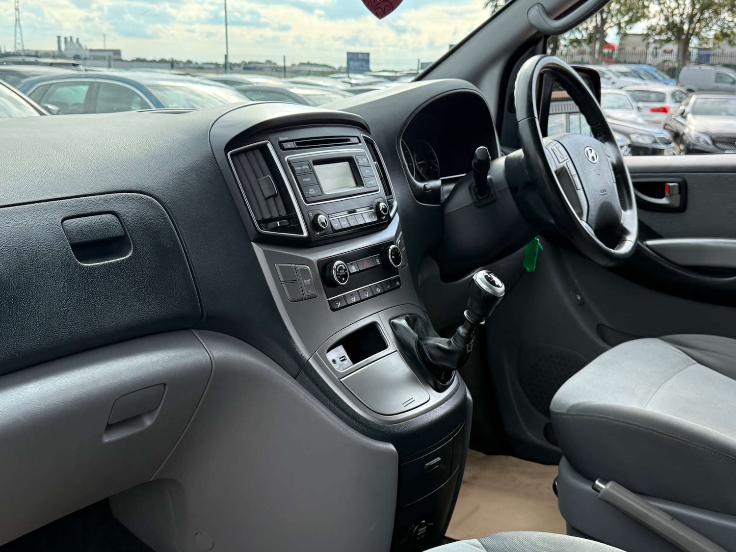 Used Hyundai i800 2016 for sale - 76017055: Photo 84