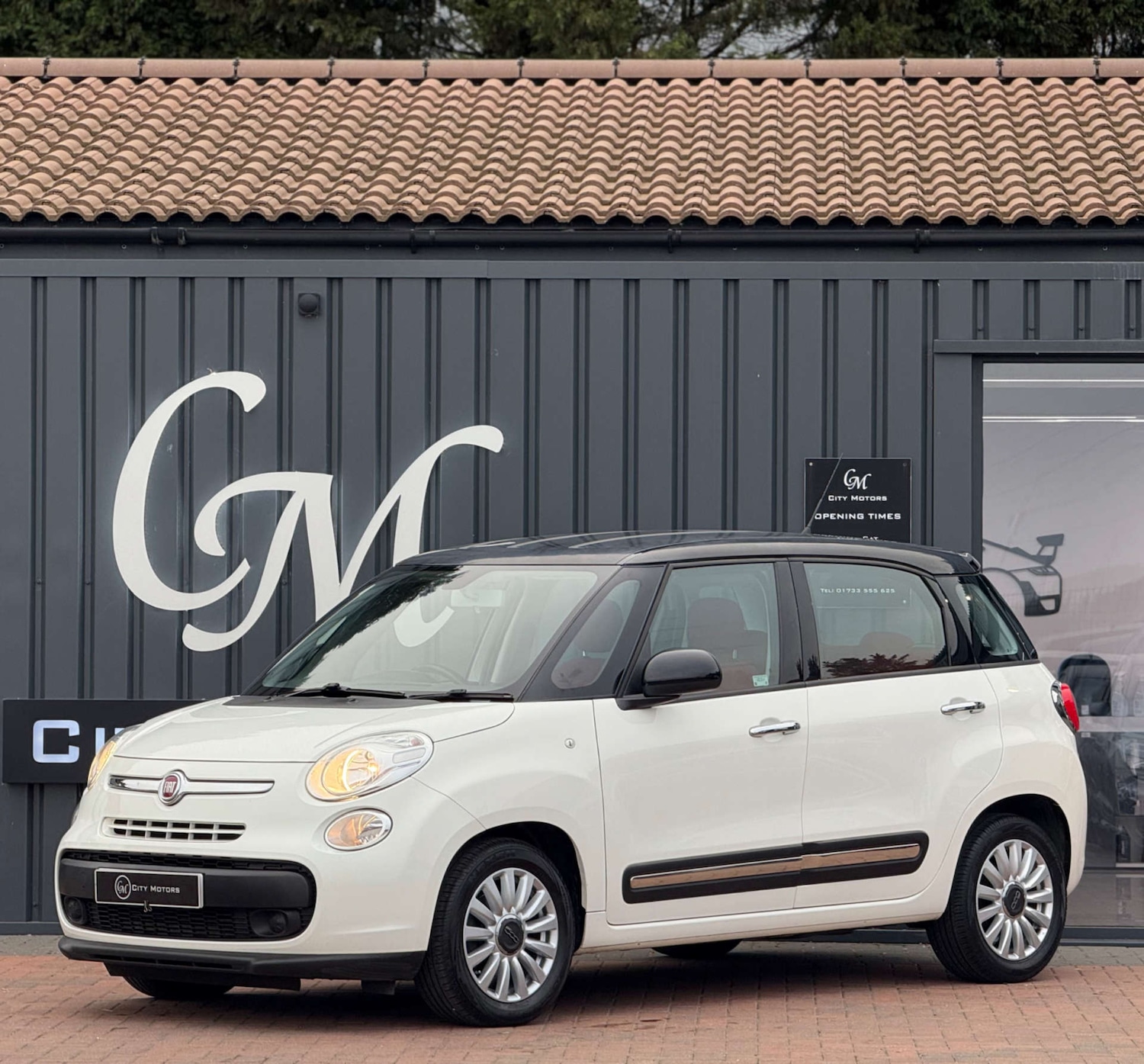 Used Fiat 500L 2017 for sale - 76102732: Photo 1