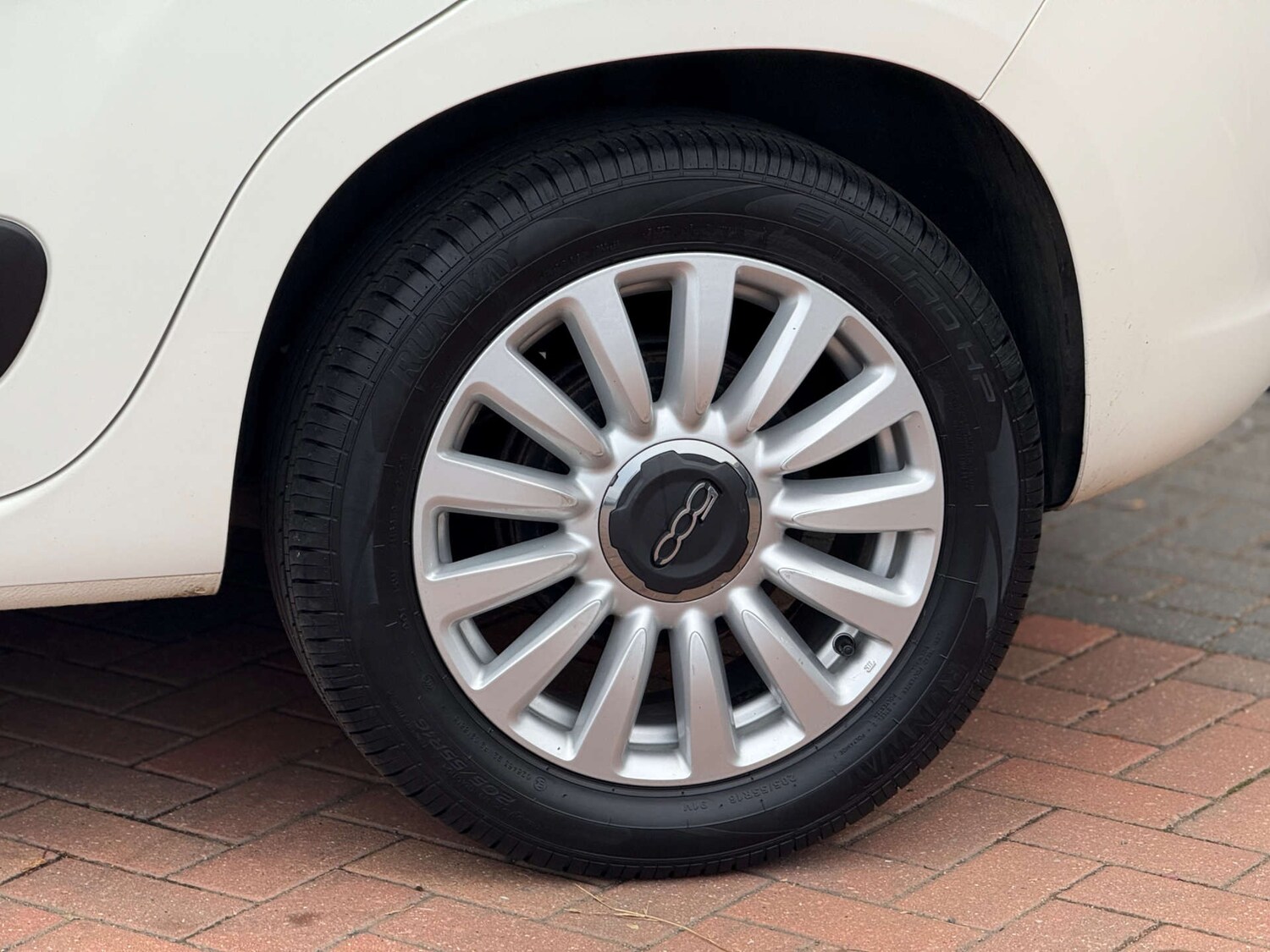 Used Fiat 500L 2017 for sale - 76102732: Photo 13