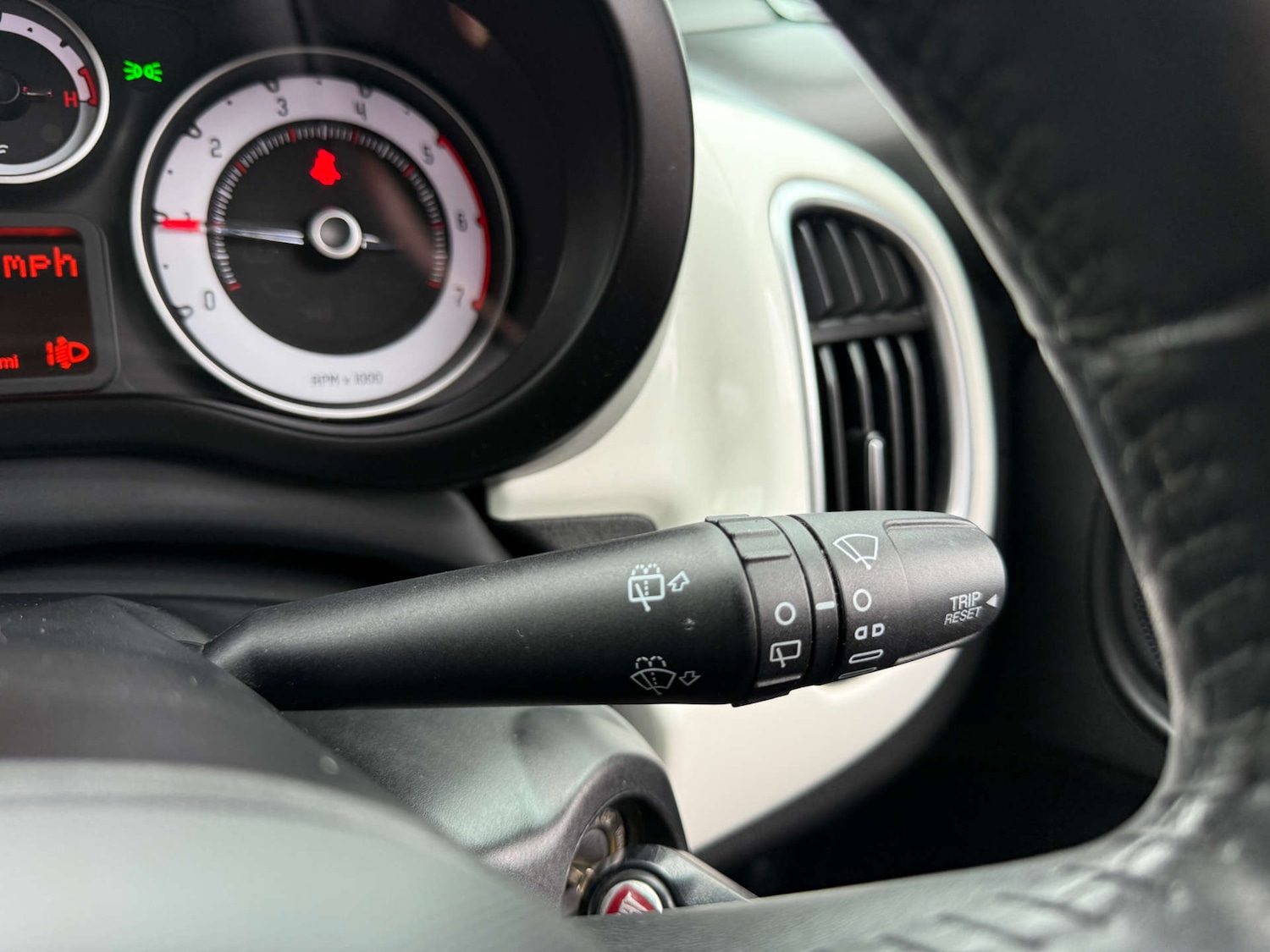 Used Fiat 500L 2017 for sale - 76102732: Photo 47