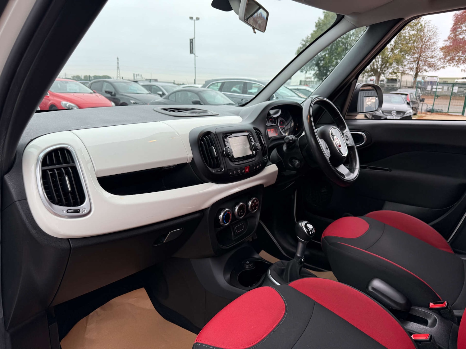 Used Fiat 500L 2017 for sale - 76102732: Photo 70