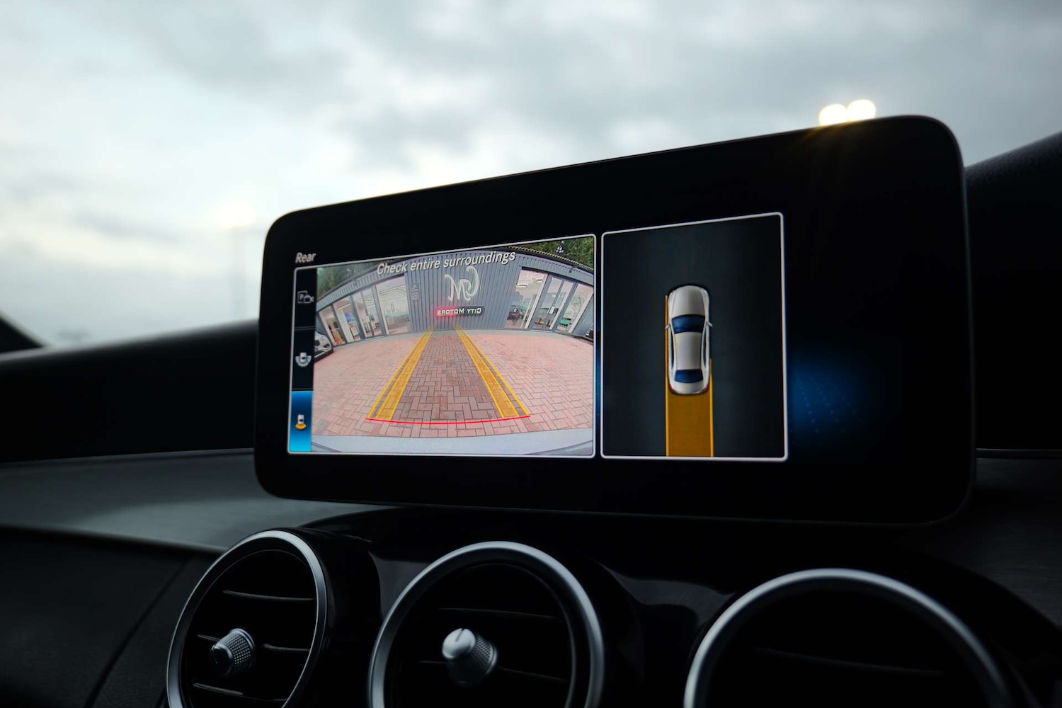 Used Mercedes-Benz C Class 2019 for sale - 76544304: Photo 31