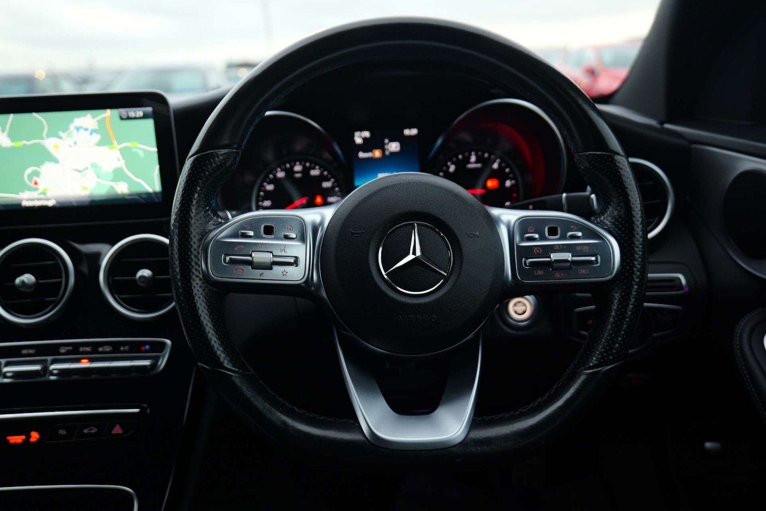 Used Mercedes-Benz C Class 2019 for sale - 76544304: Photo 64