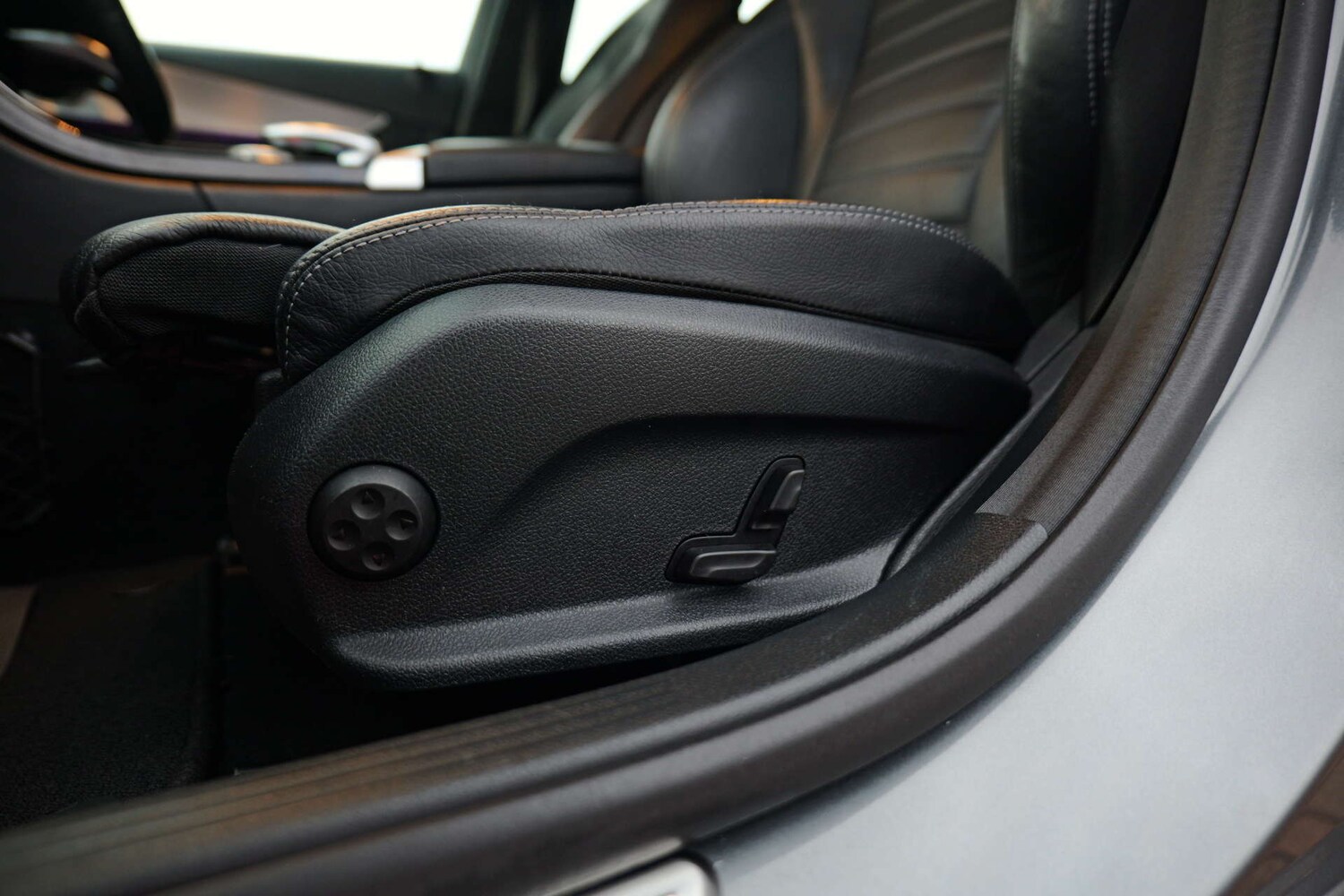 Used Mercedes-Benz C Class 2019 for sale - 76544304: Photo 76