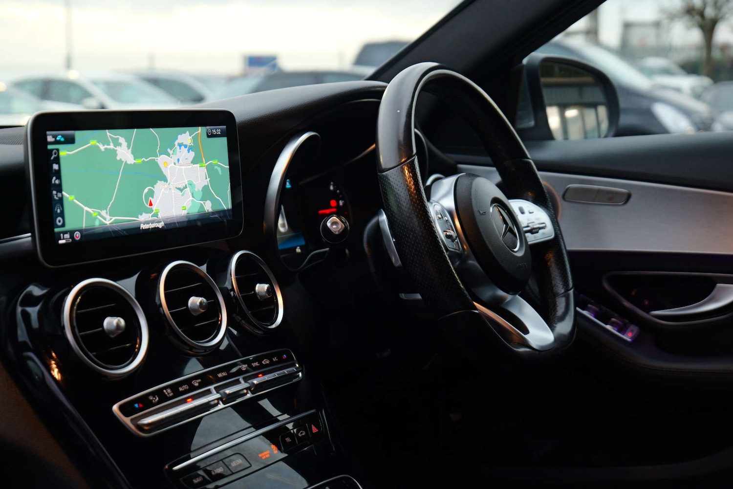 Used Mercedes-Benz C Class 2019 for sale - 76544304: Photo 79