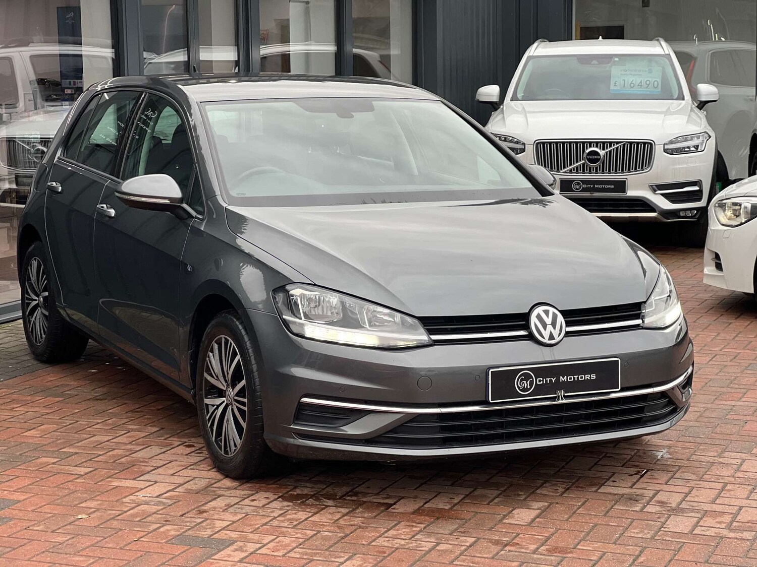 Used Volkswagen Golf 2018 for sale - 77523456: Photo 4