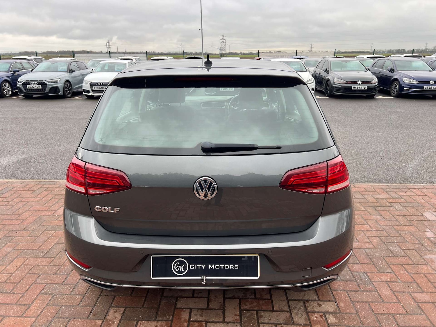 Used Volkswagen Golf 2018 for sale - 77523456: Photo 8
