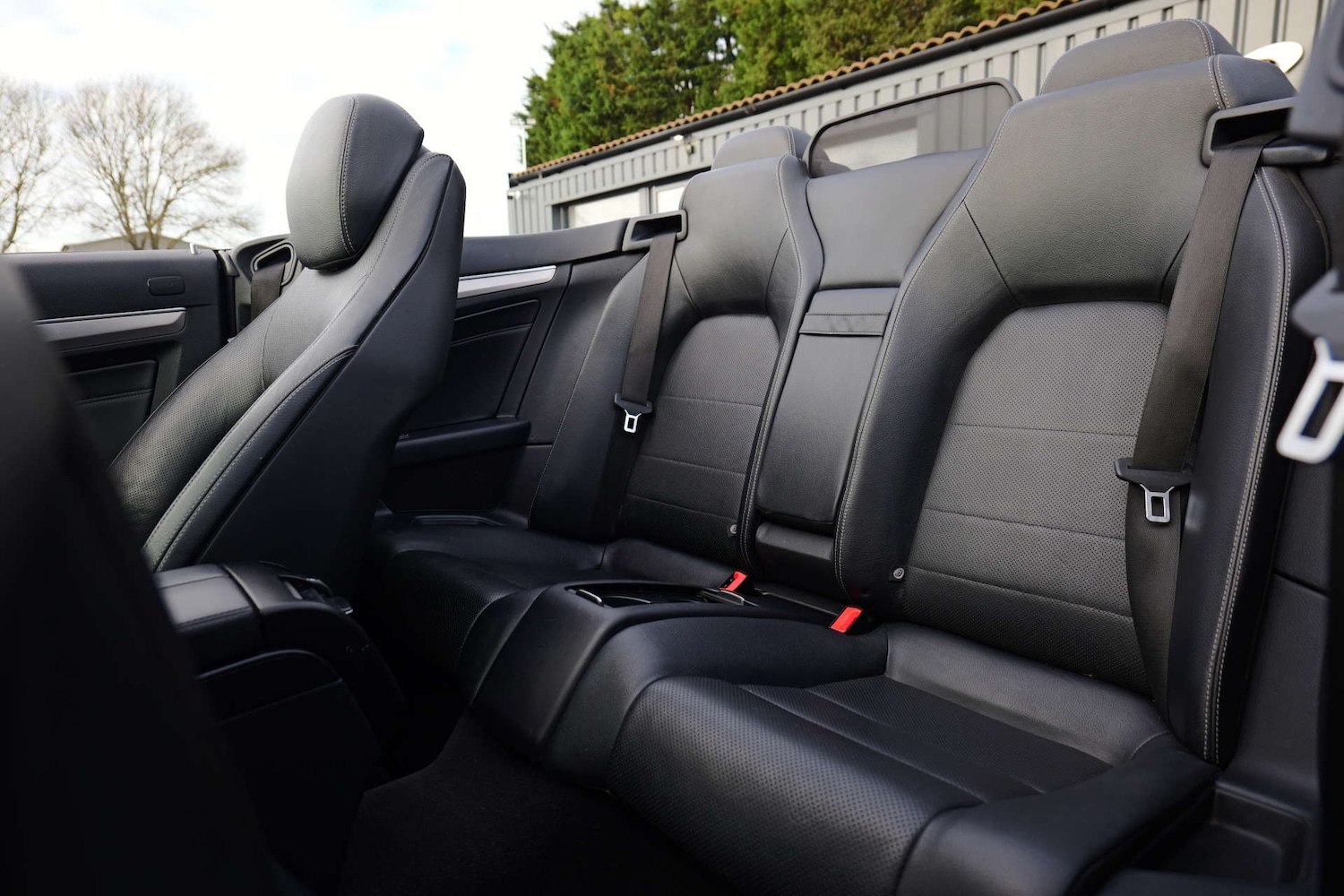 Used Mercedes-Benz E Class 2013 for sale - 76565644: Photo 35