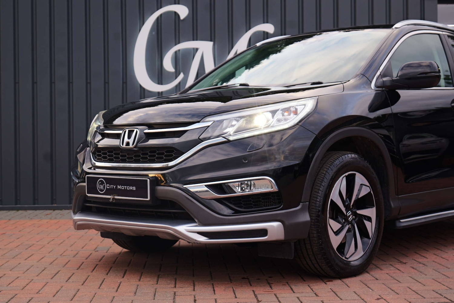 Used Honda CR-V 2015 for sale - 76356034: Photo 2