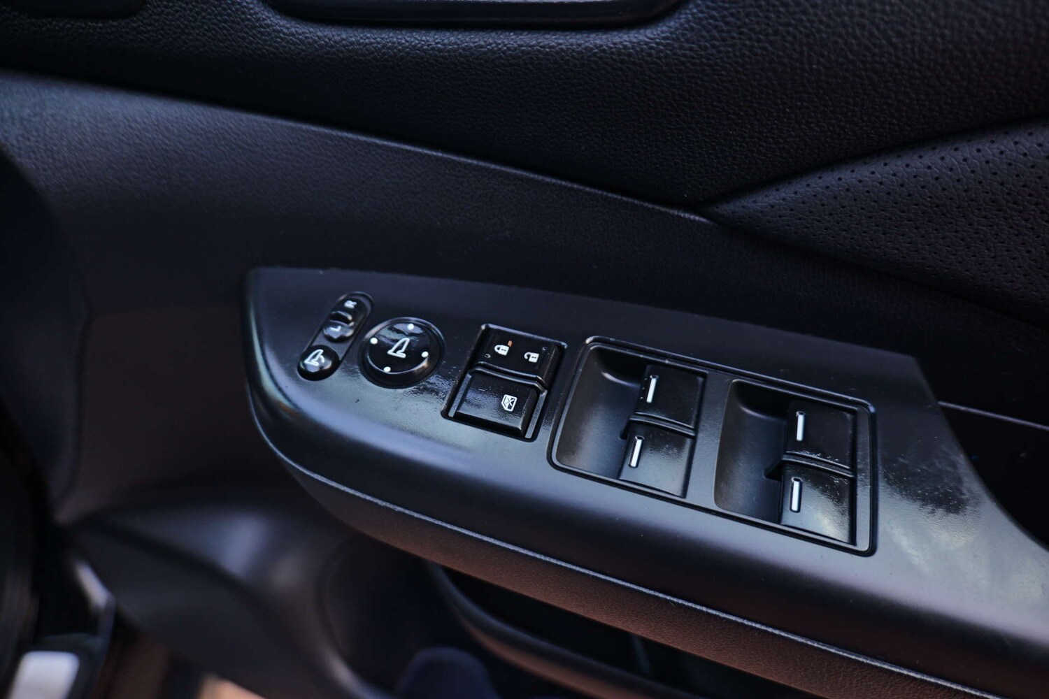 Used Honda CR-V 2015 for sale - 76356034: Photo 30