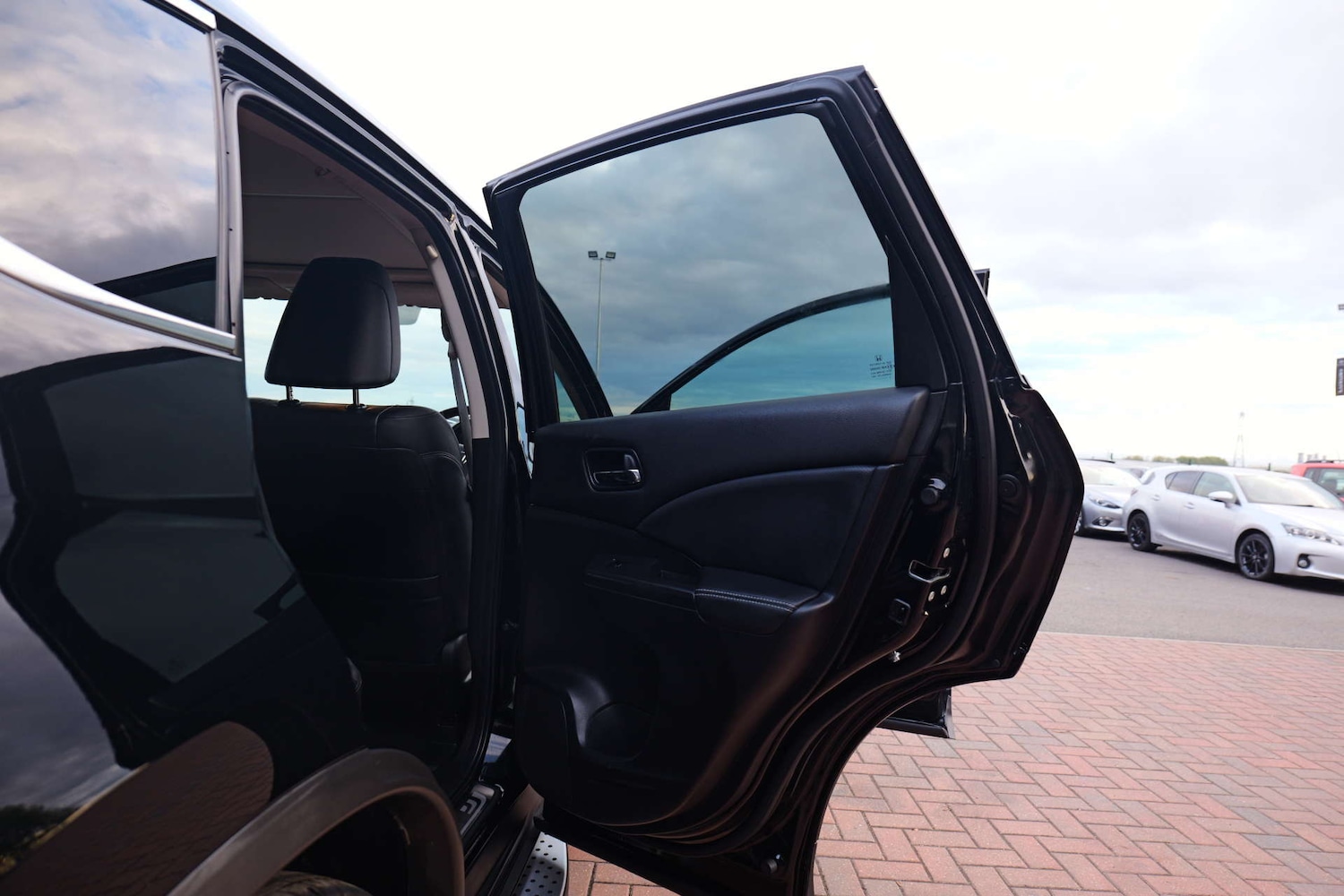 Used Honda CR-V 2015 for sale - 76356034: Photo 37