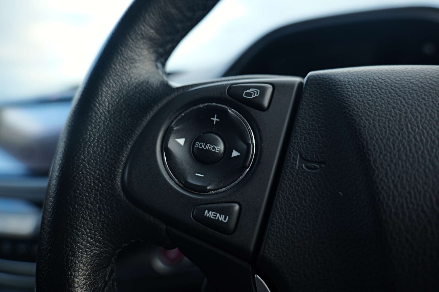 Used Honda CR-V 2015 for sale - 76356034: Photo 41