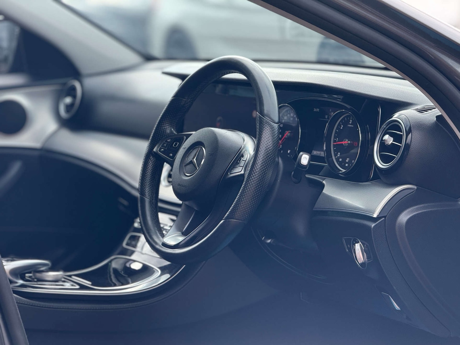 Used Mercedes-Benz E-Class 2017 for sale - 76048845: Photo 16