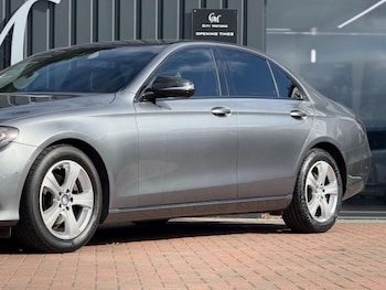 Used Mercedes-Benz E-Class 2017 for sale - 76048845: Photo 2