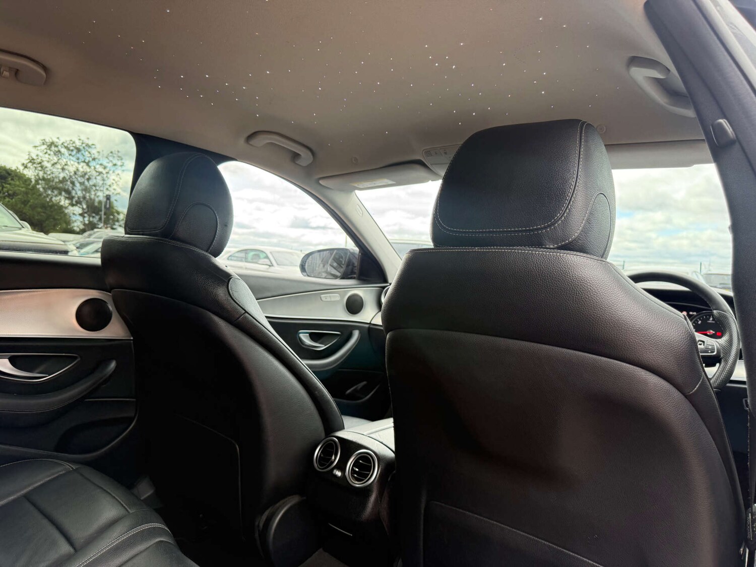 Used Mercedes-Benz E-Class 2017 for sale - 76048845: Photo 86