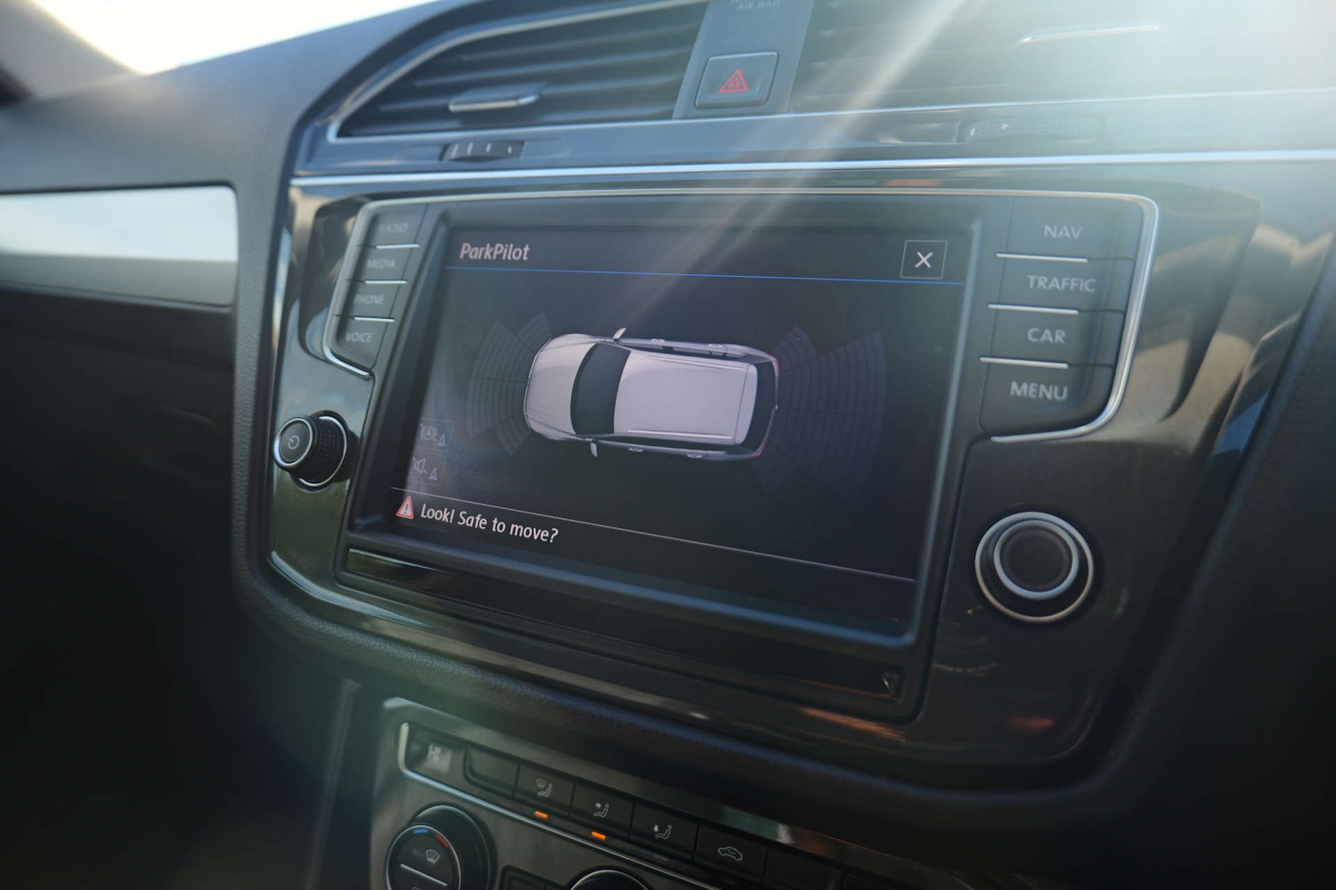 Used Volkswagen Tiguan 2016 for sale - 76367347: Photo 23