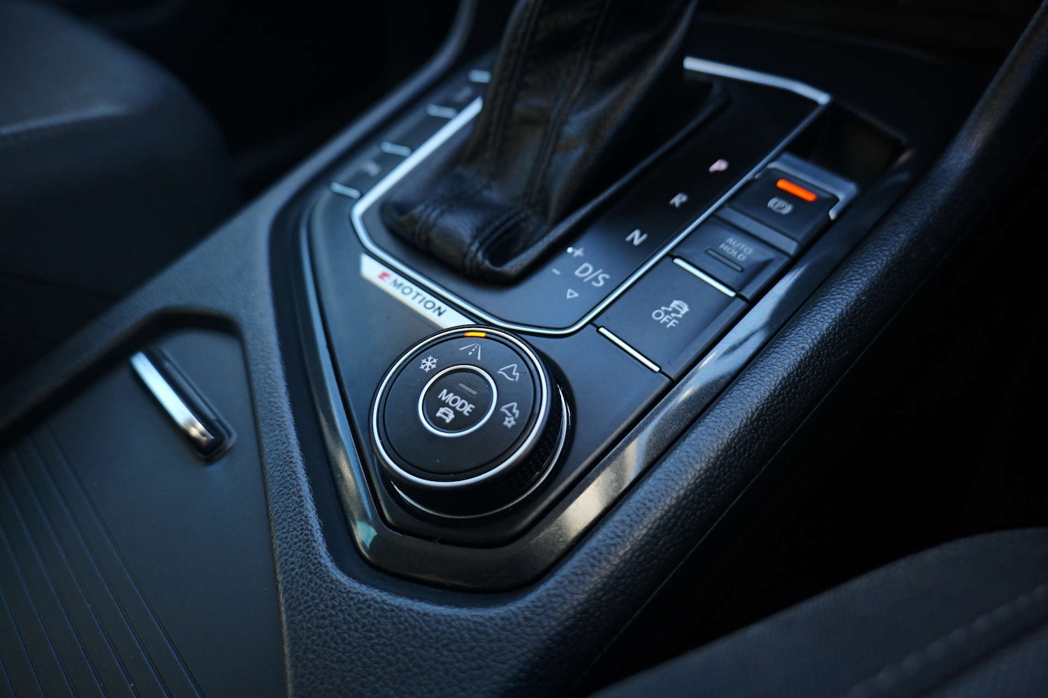 Used Volkswagen Tiguan 2016 for sale - 76367347: Photo 27