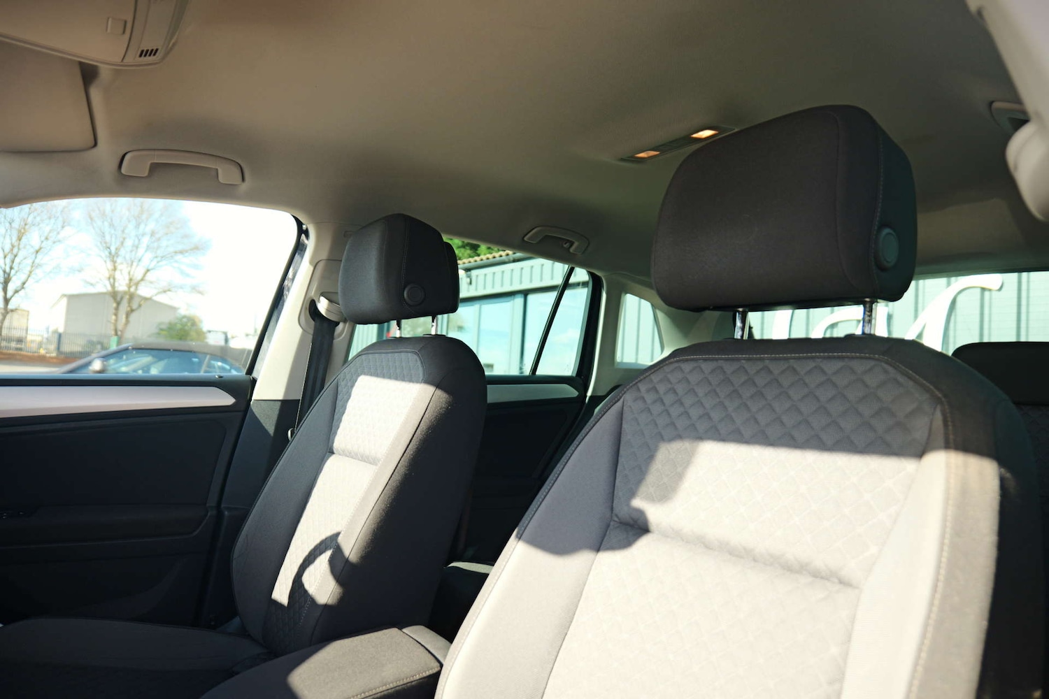 Used Volkswagen Tiguan 2016 for sale - 76367347: Photo 34