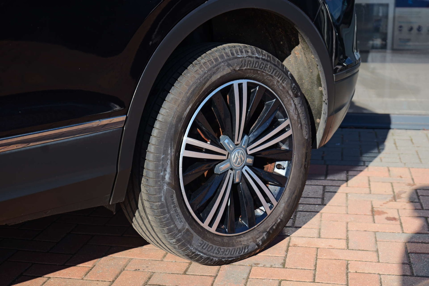 Used Volkswagen Tiguan 2016 for sale - 76367347: Photo 42