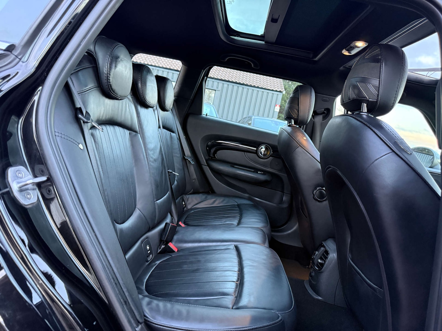 Used MINI Clubman 2017 for sale - 76846927: Photo 43