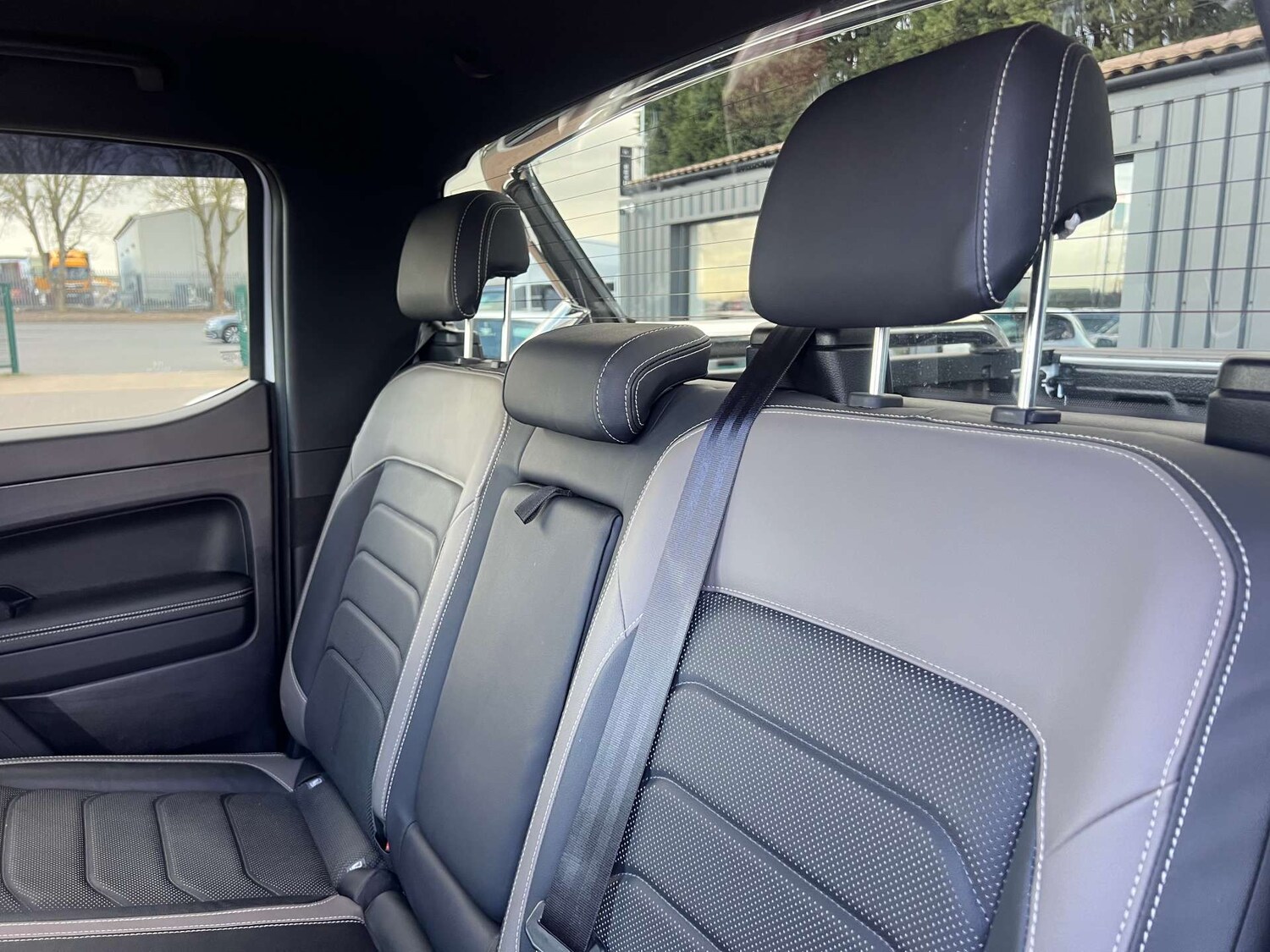 Used Volkswagen Amarok 2025 for sale - 78066718: Photo 41