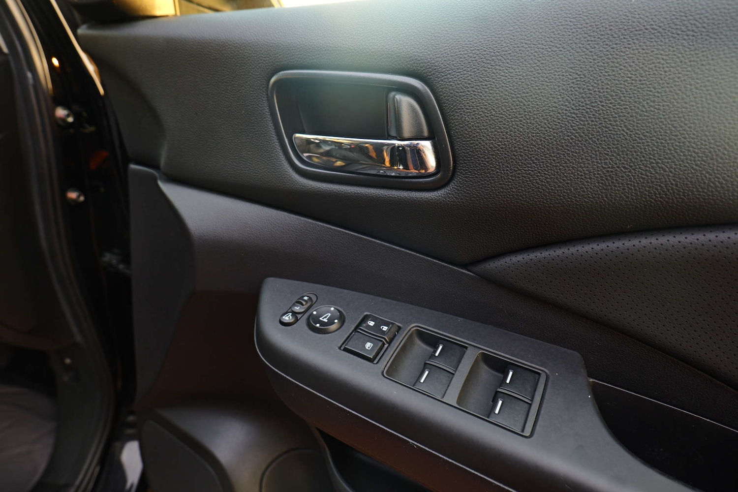 Used Honda CR-V 2015 for sale - 76491006: Photo 48